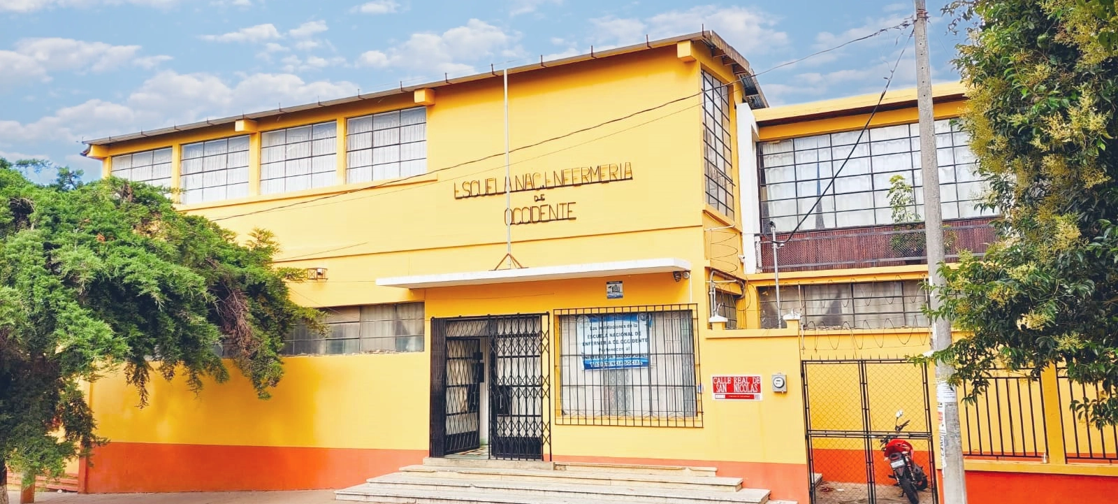 Edificio de la Escuela Nacional de Enfermería de Occidente